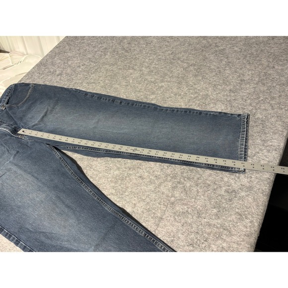 Geoffrey Beene Jeans Men's Size 38x30 Blue Straight Medium Wash Denim - Picture 6 of 8